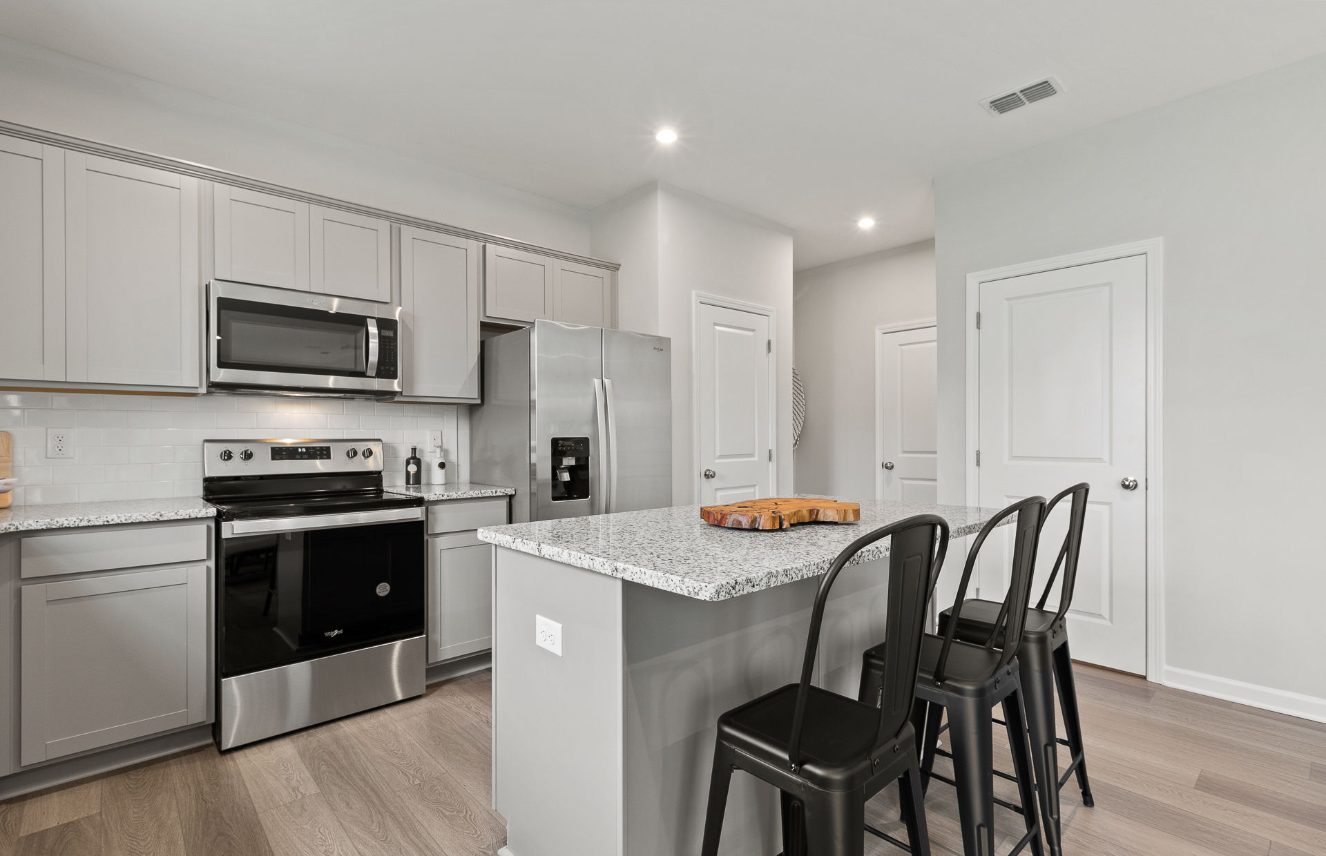 Chesney photo 4