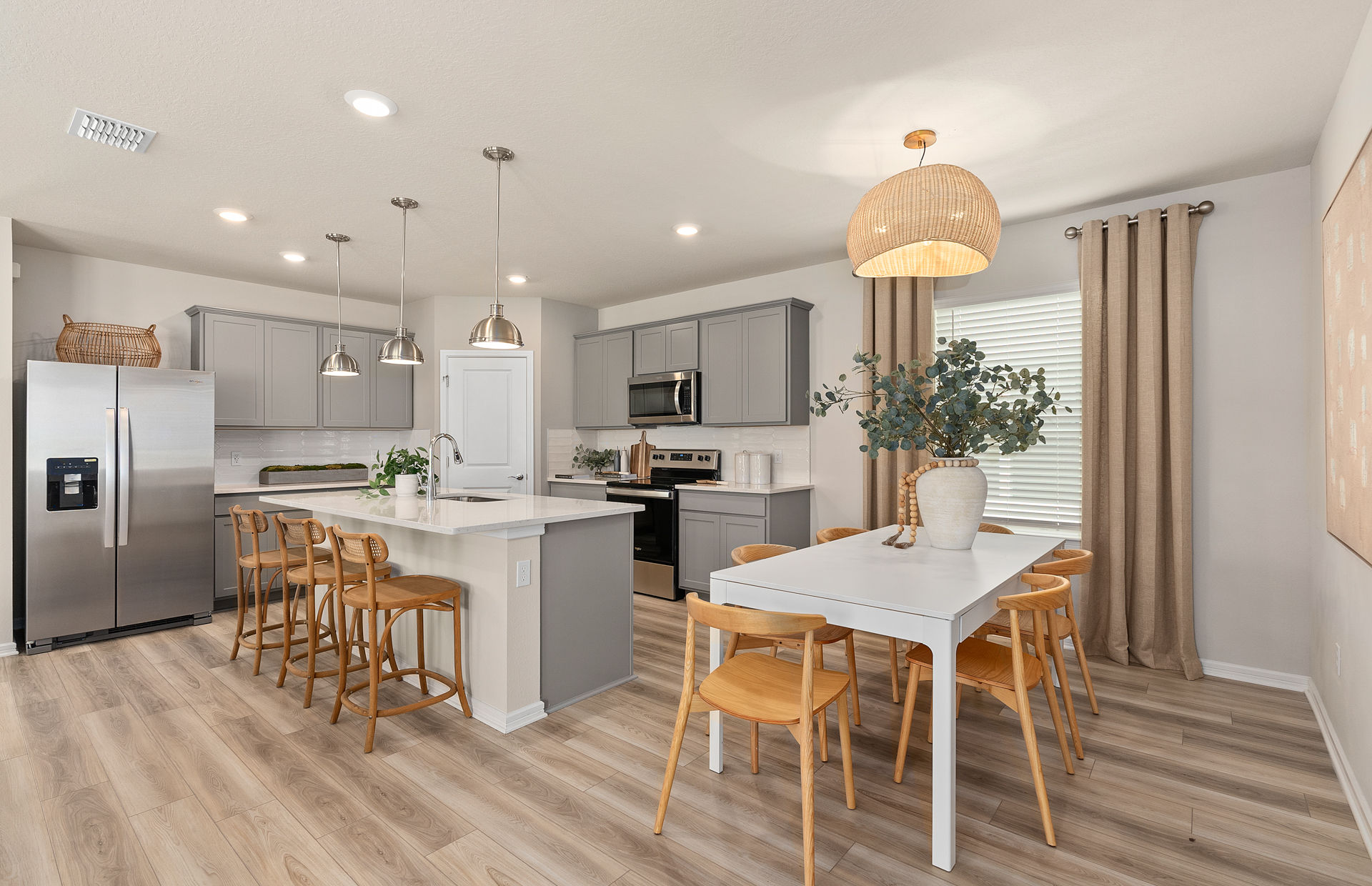 Lakehaven Estates photo 4