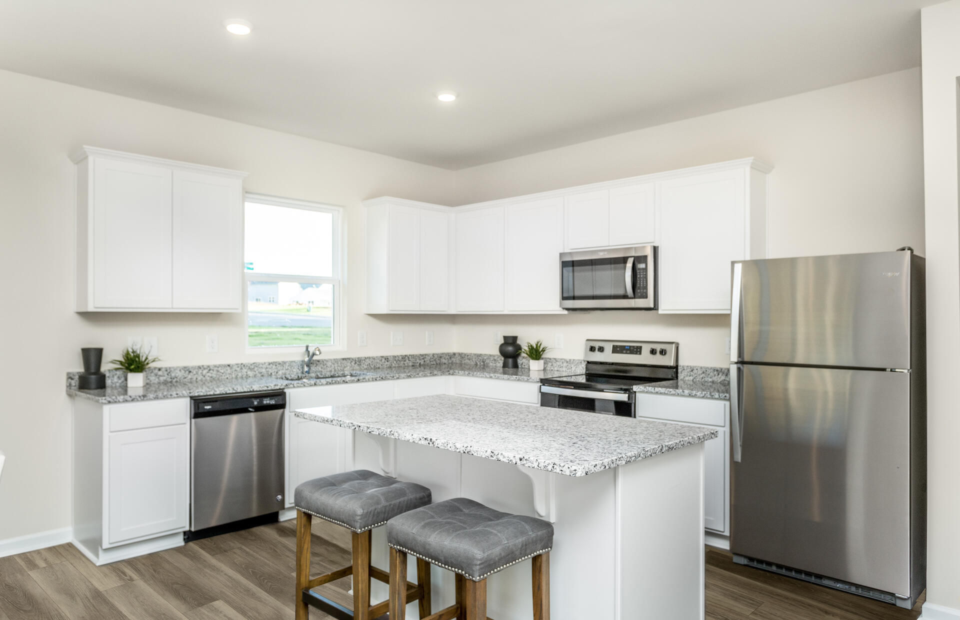 Bradford Pointe photo 2