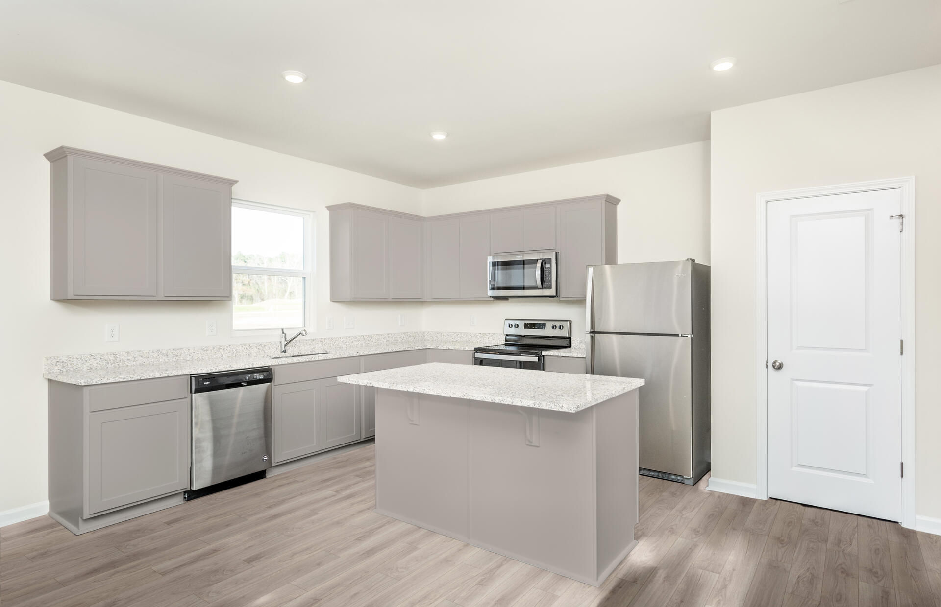 Bradford Pointe photo 3