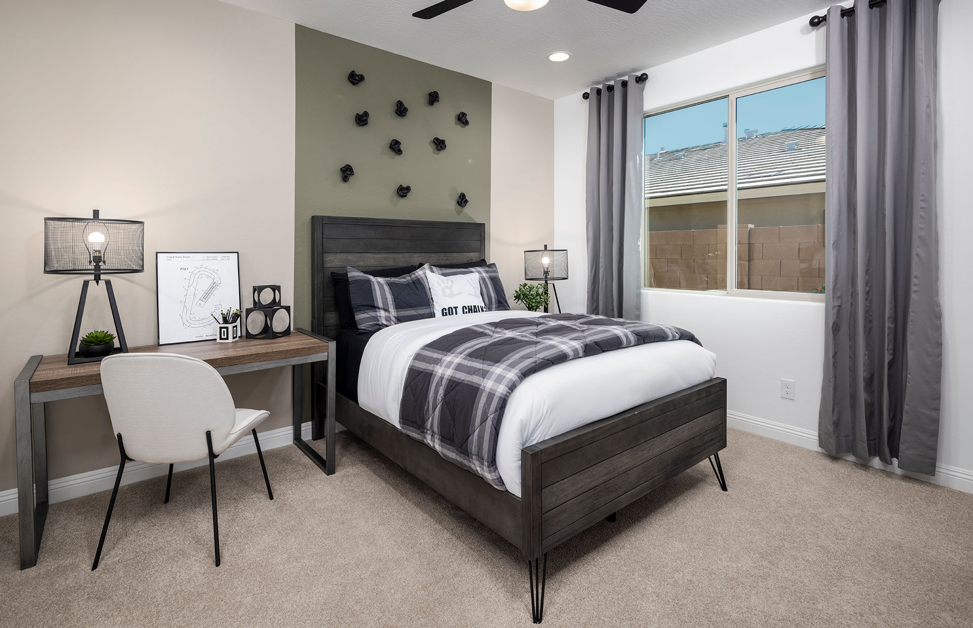 Foothills At Northpointe photo 2