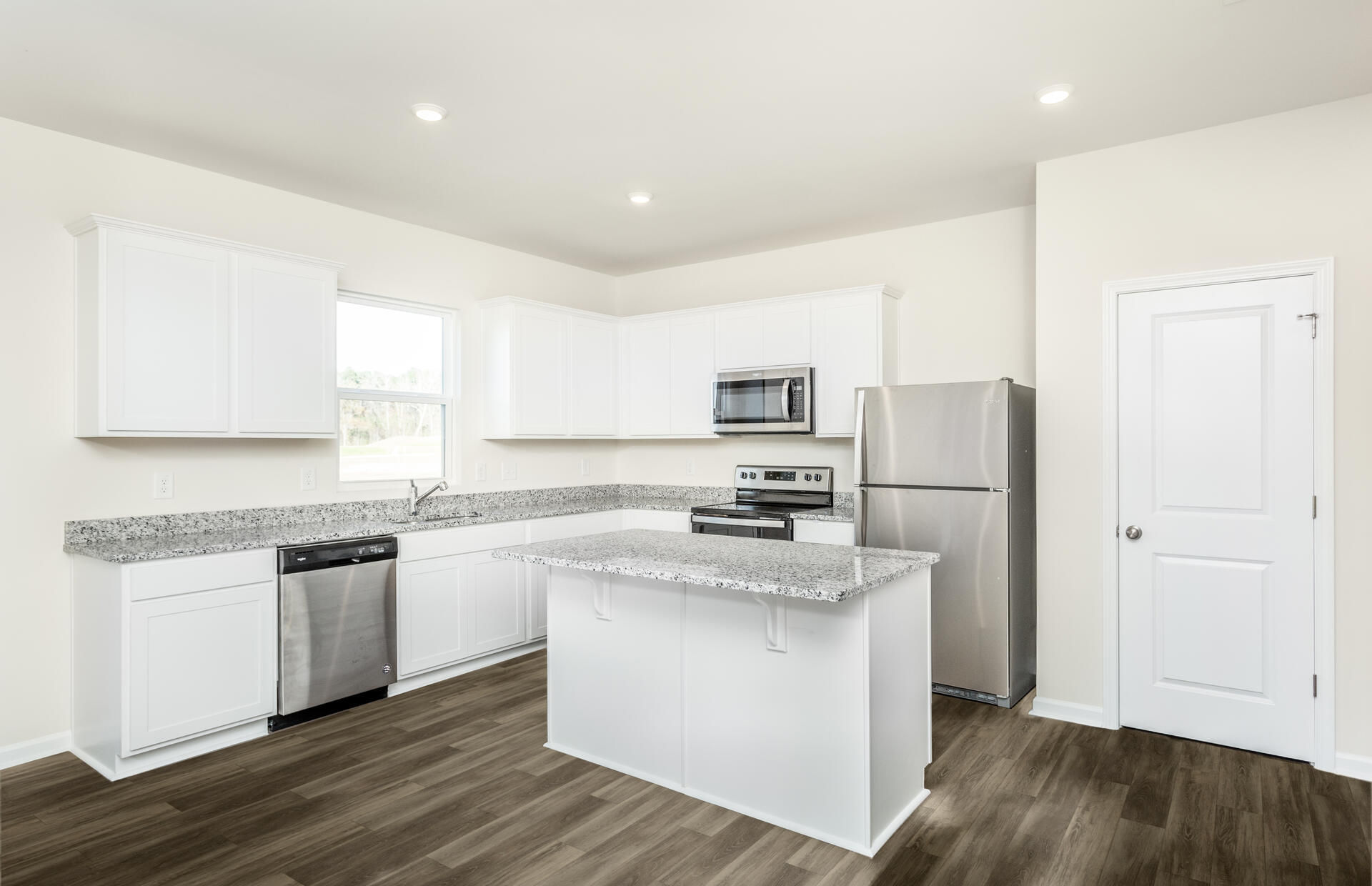 Bradford Pointe photo 6