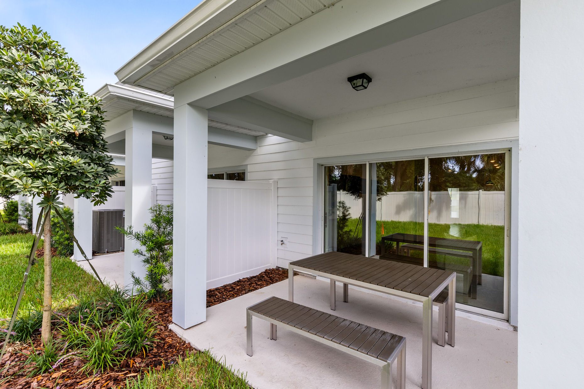 Emerald Pointe photo 4