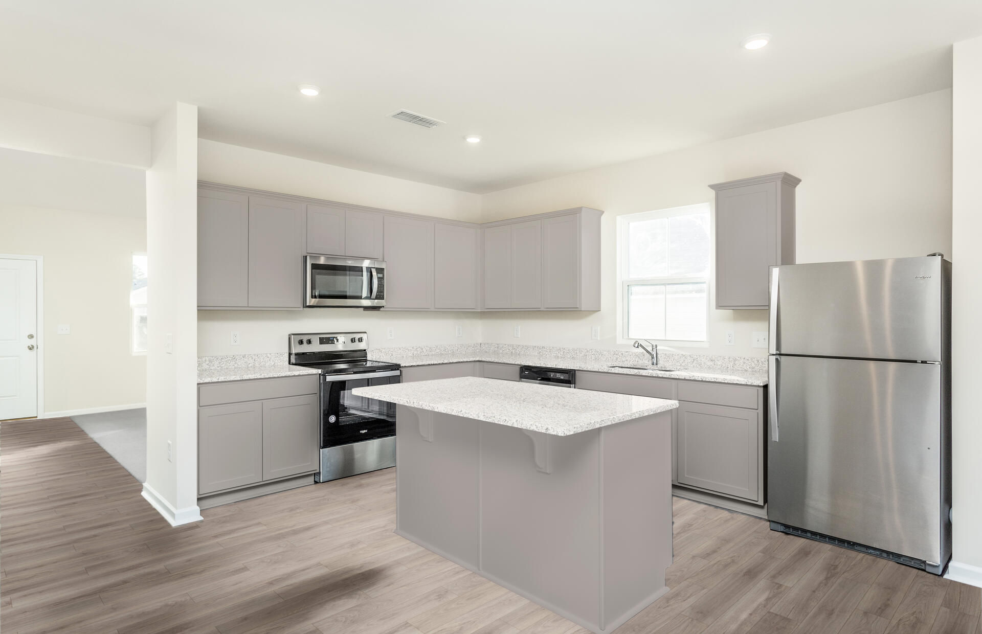 Bradford Pointe photo 3