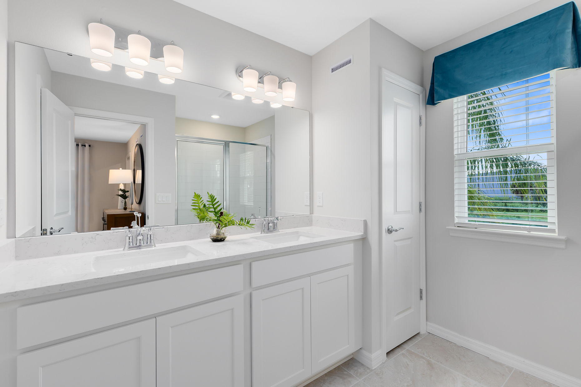 Emerald Pointe photo 4
