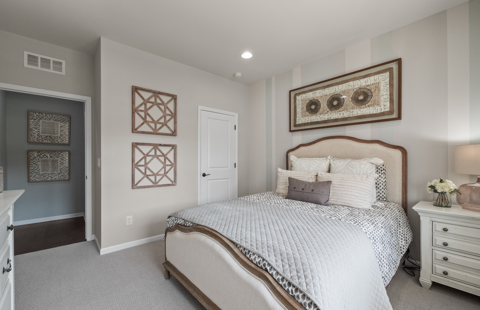 Grandview Estates photo 6