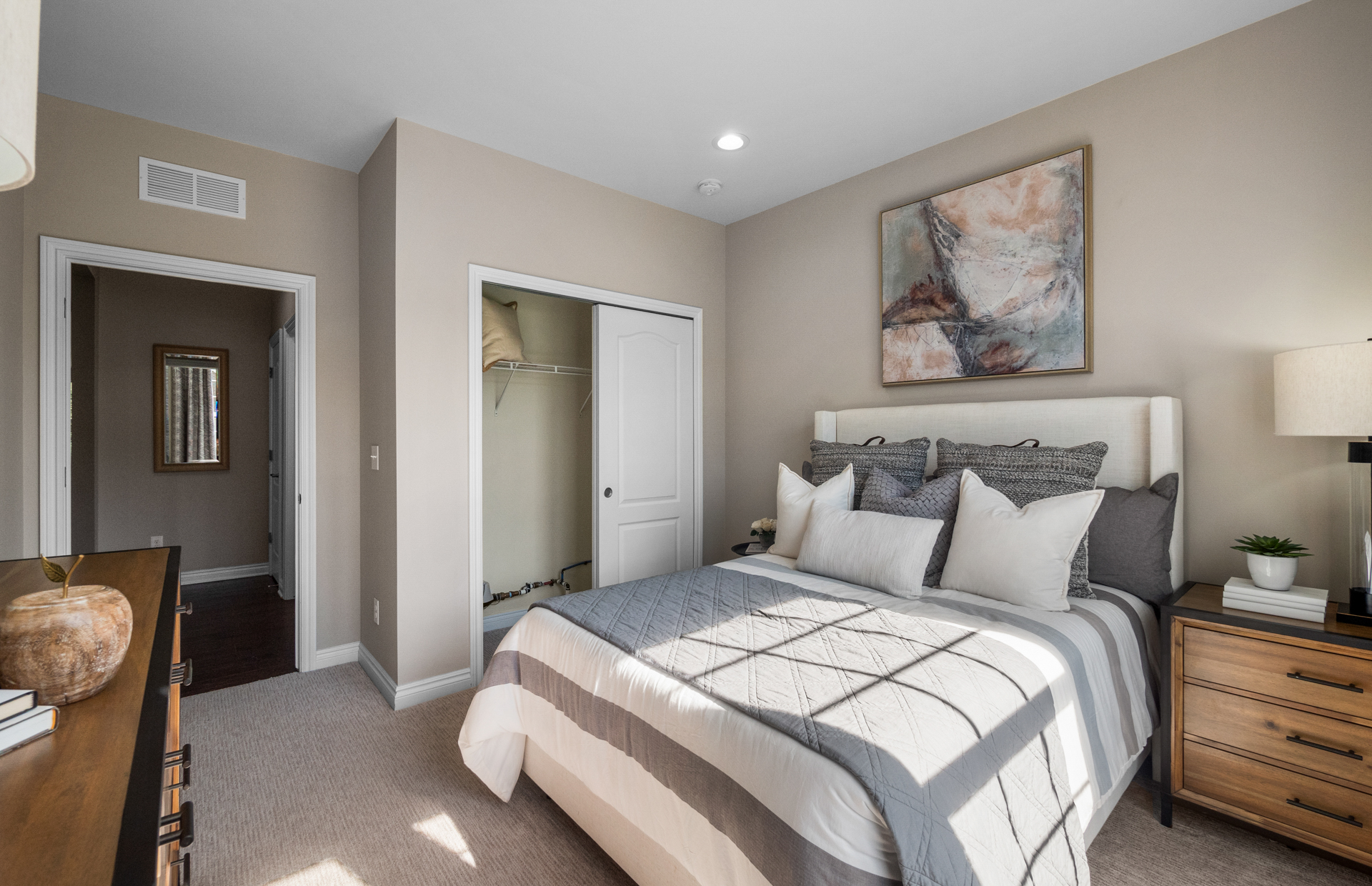Grandview Estates photo 3